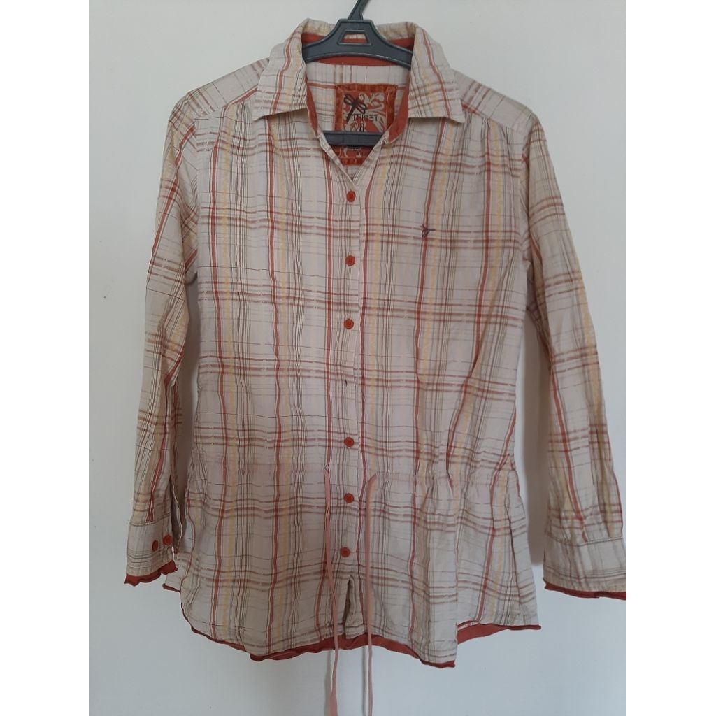 preloved atasan TRISET