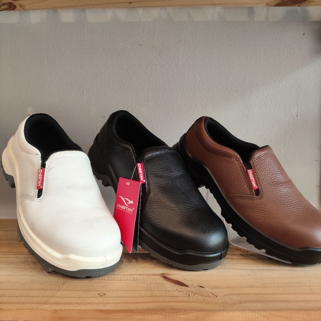 Sepatu Safety Cheetah 7001 / Safety Shoes Cheetah 7001 / Sepatu Proyek Cheetah 7001