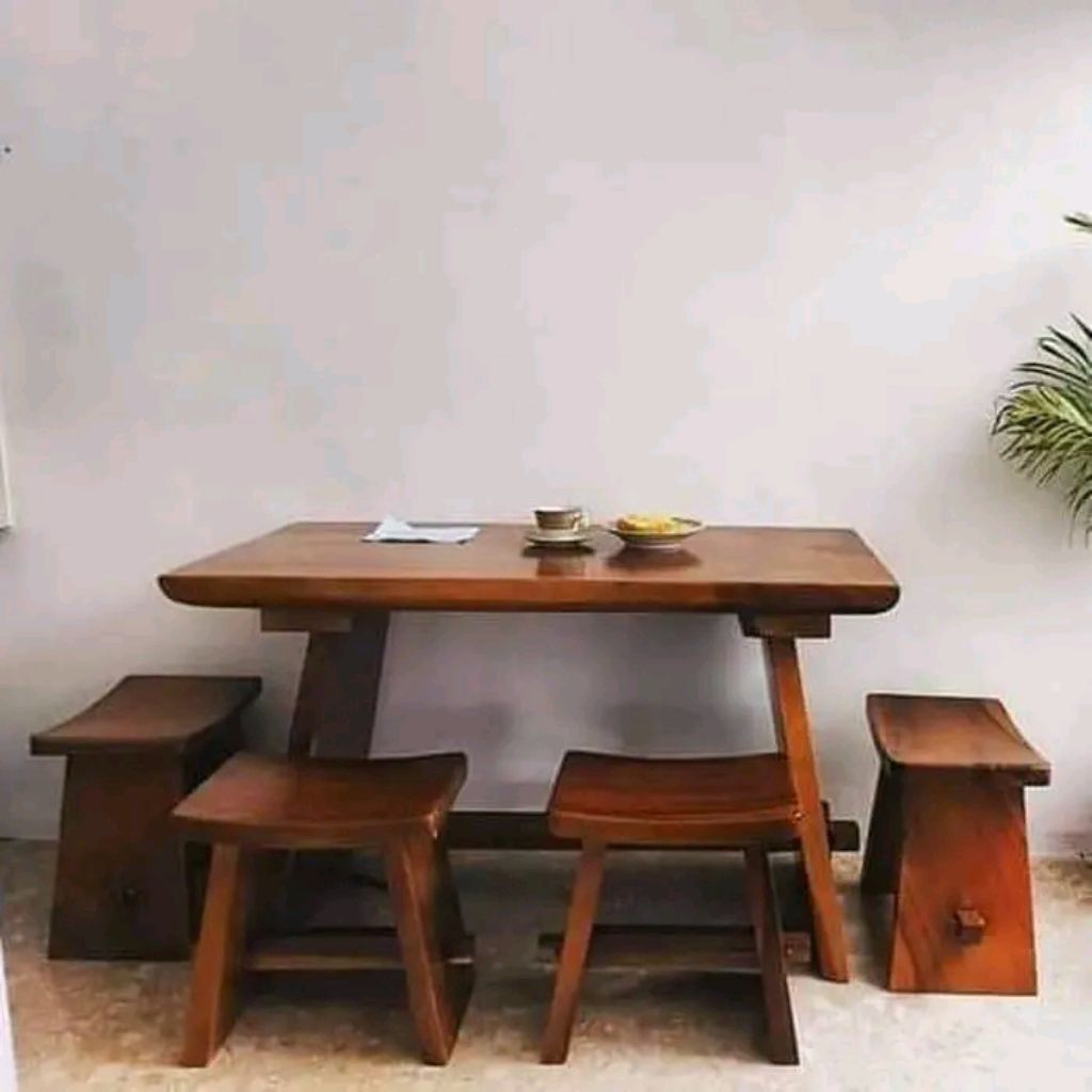 meja makan sate kayu trembesi solid 4 kursi