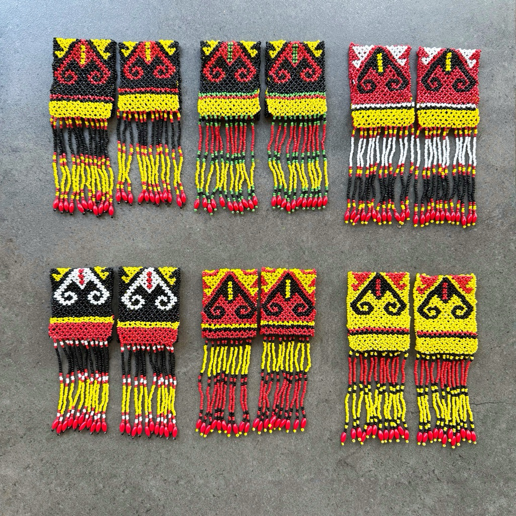 GELANG MENARI MANIK Rumbai Etnik Dayak Borneo Kalimantan | Gelang kesenian karnaval acara adat