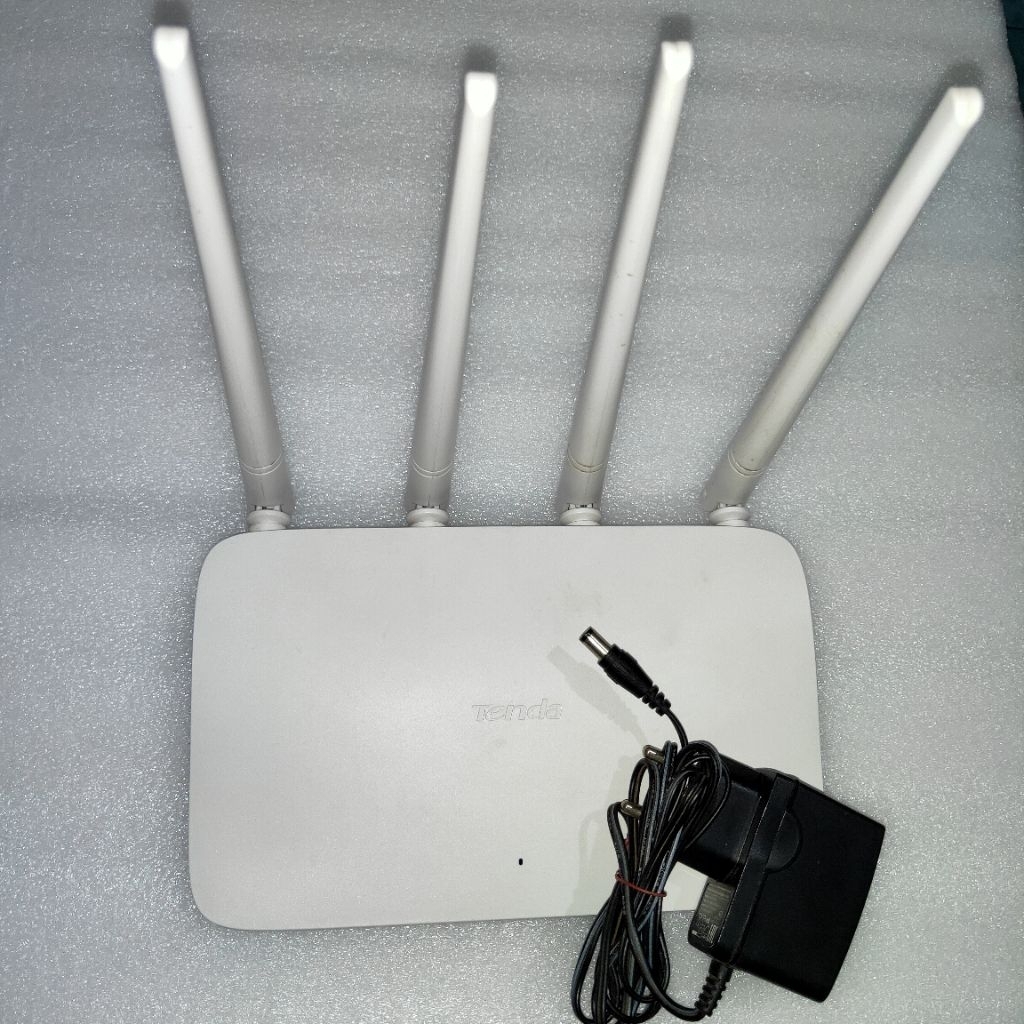 TENDA N300 Wireless Router BEKAS F6