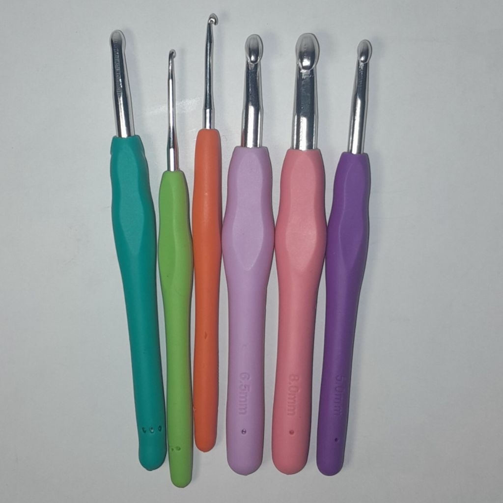 hakpen rajut // peralatan rajut // hakpen handle karet 2,0 mm, 2,5 mm, 3,0 mm, 3,5 mm, 4,0 mm, 4,5 m