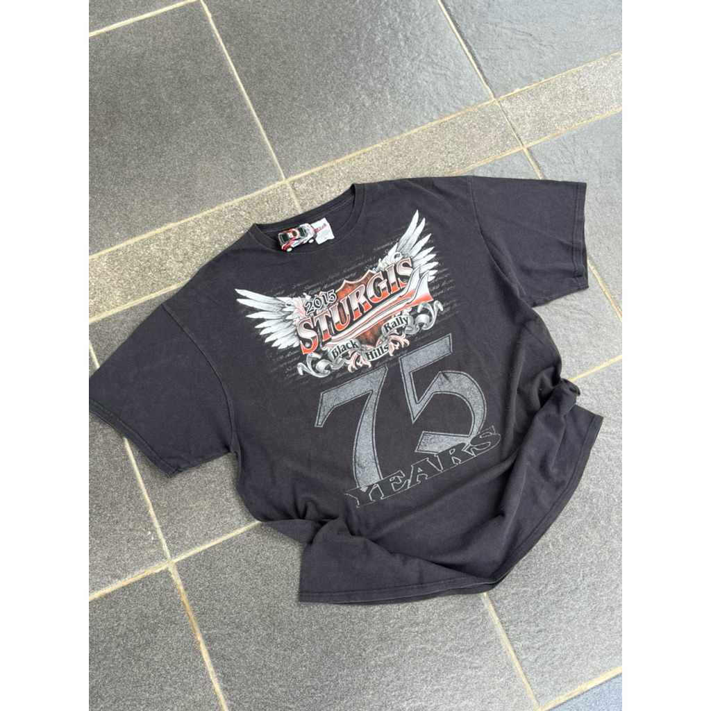 Kaos Sturgis Tag Anvil Red