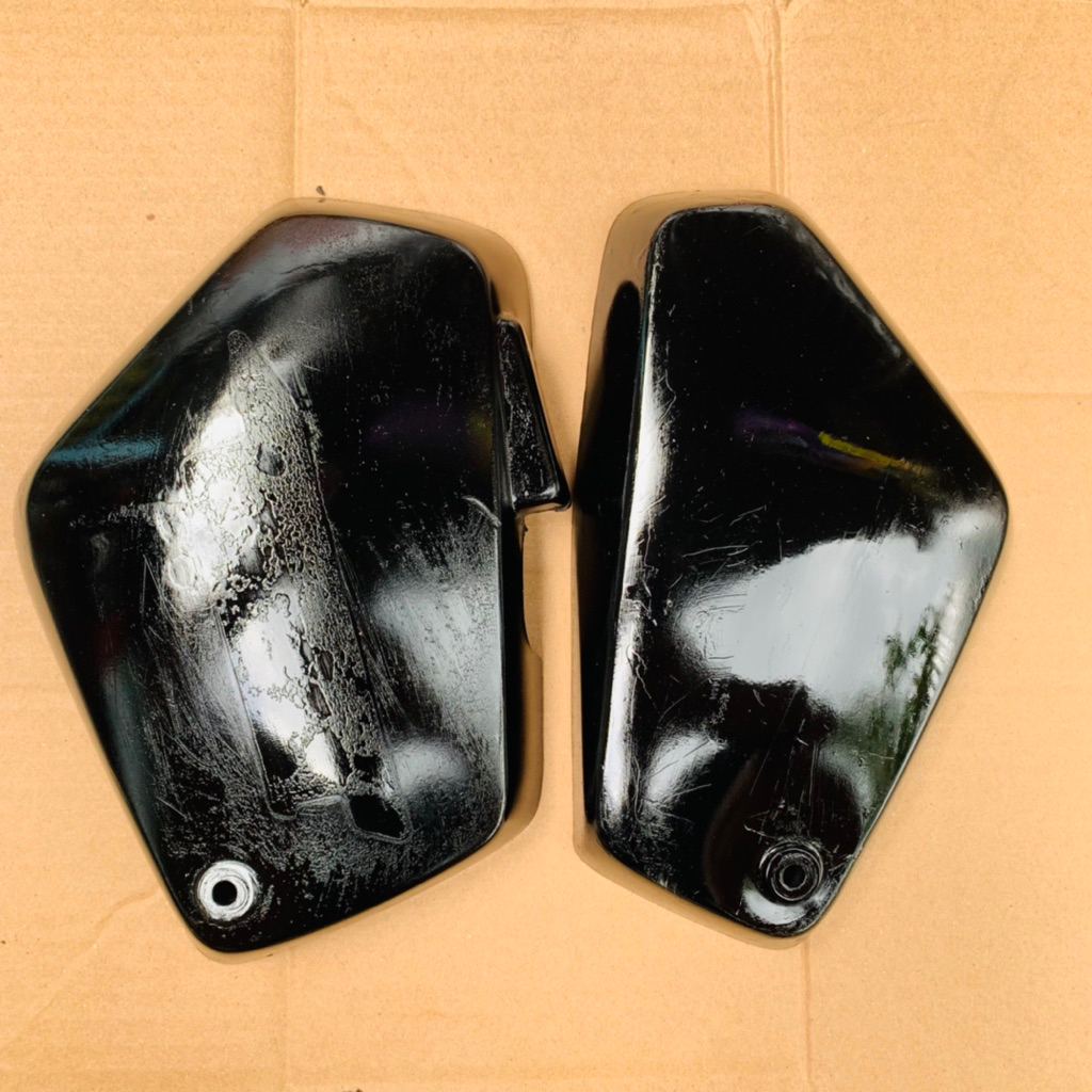 Cover tutup aki tepong aki accu Suzuki RC 100 RC Bravo Original copotan motor