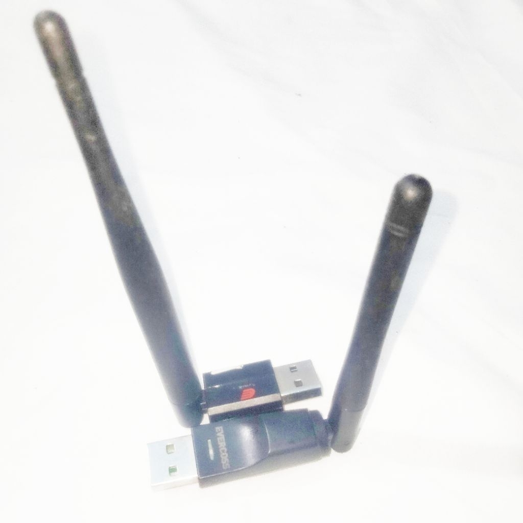 DONGLE WIFI RECEIVER PARABOLA TV DIGITAL STB