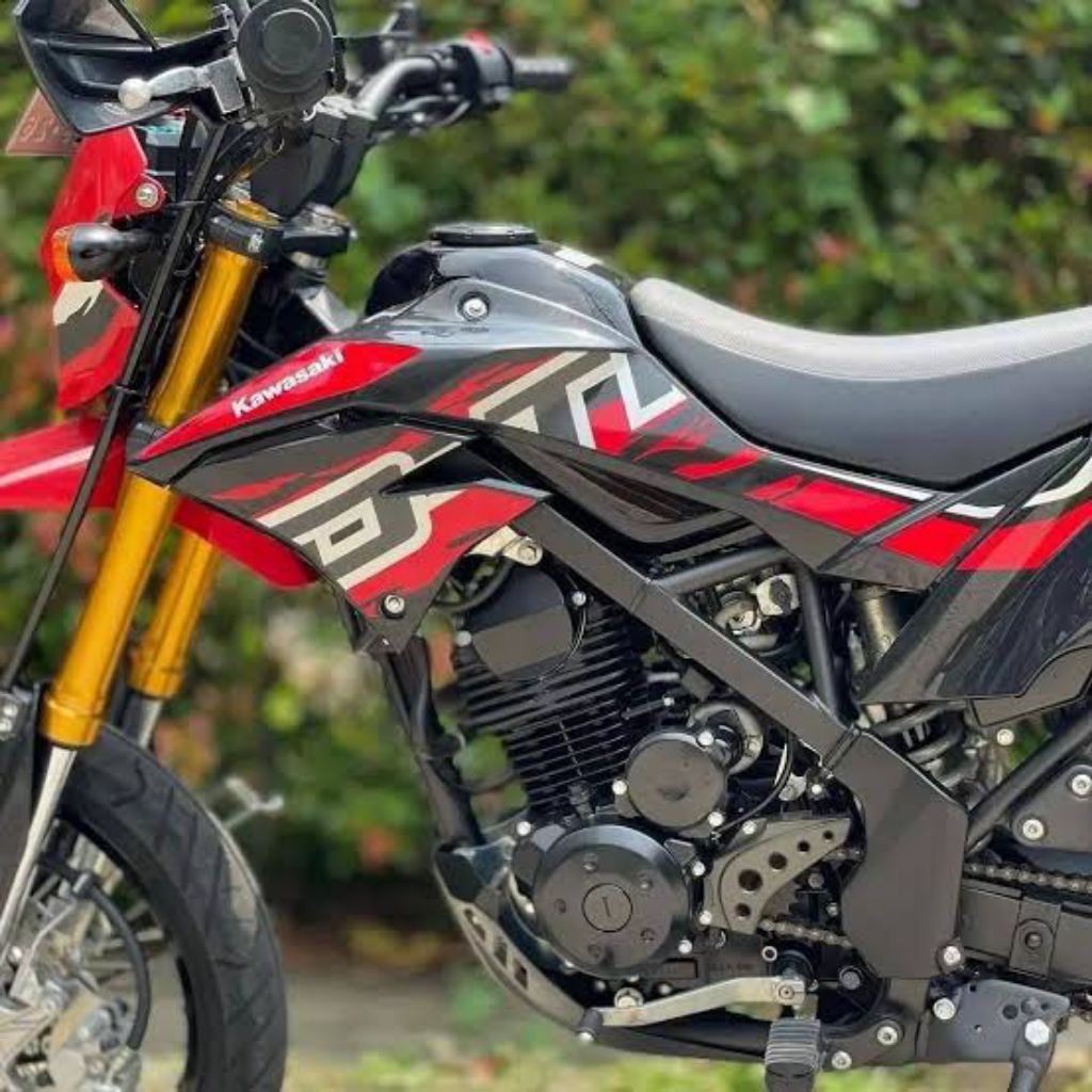 STRIPING LIS STICKER STANDAR ORIGINAL KAWASAKI KLX DTRACKER 150 SE MERAH 2021 2022