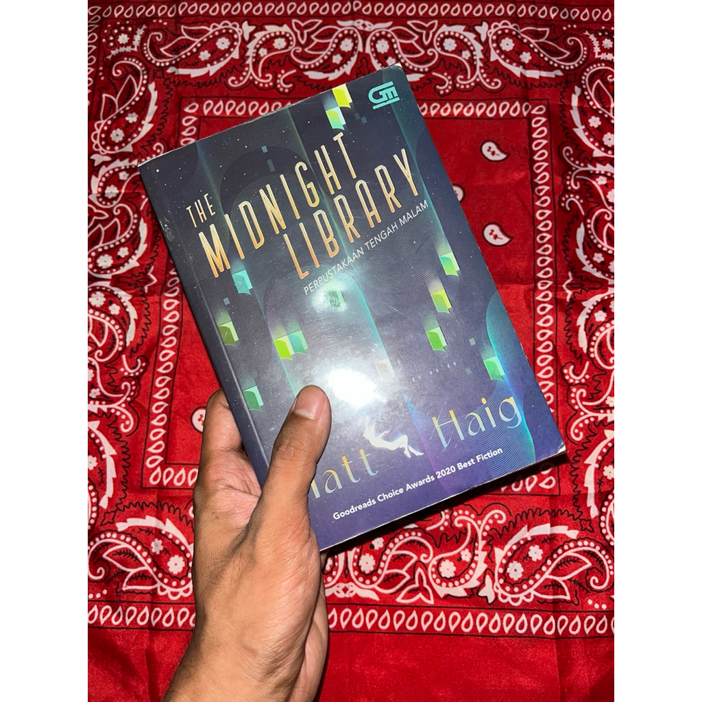 THE MIDNIGHT LIBRARY