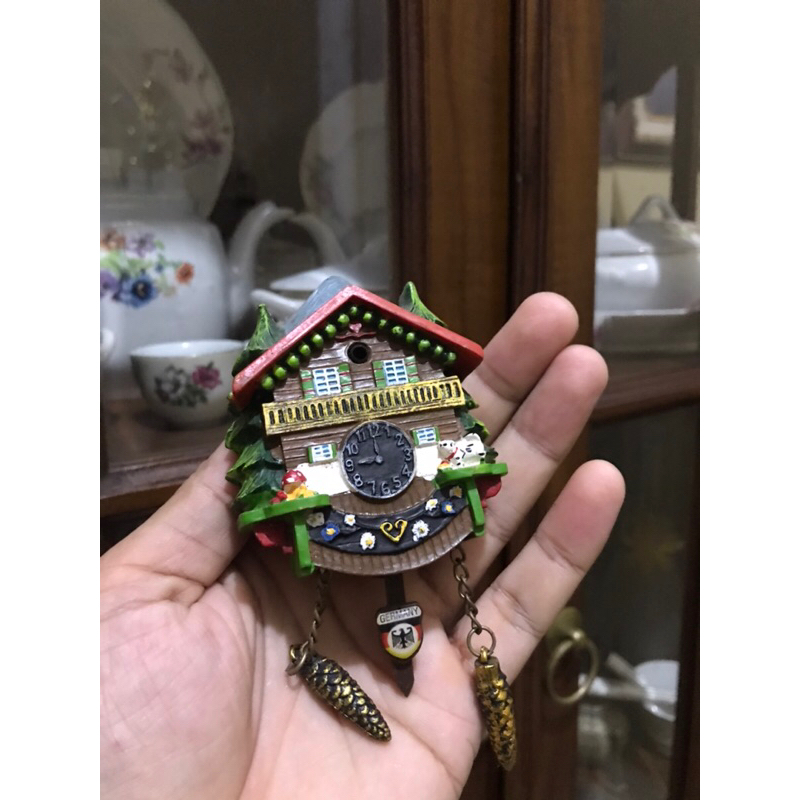 Tempelan Kulkas Jam Kikuk Germany