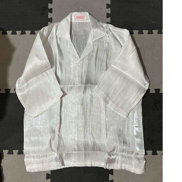 Preloved kemeja shimmer byneeth