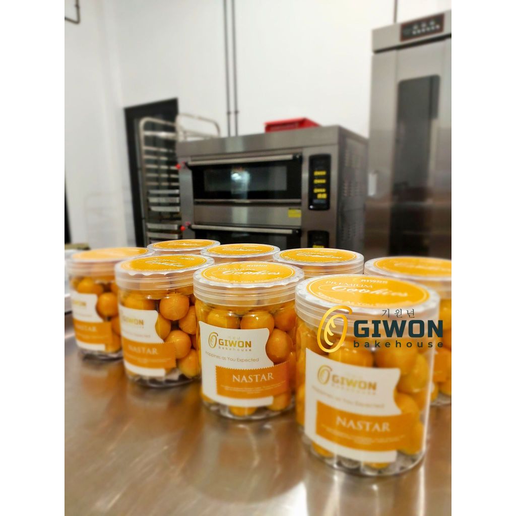 

Kue Kering Nastar Premium with butter Wijsman original by Giwon Bakehouse Cookies