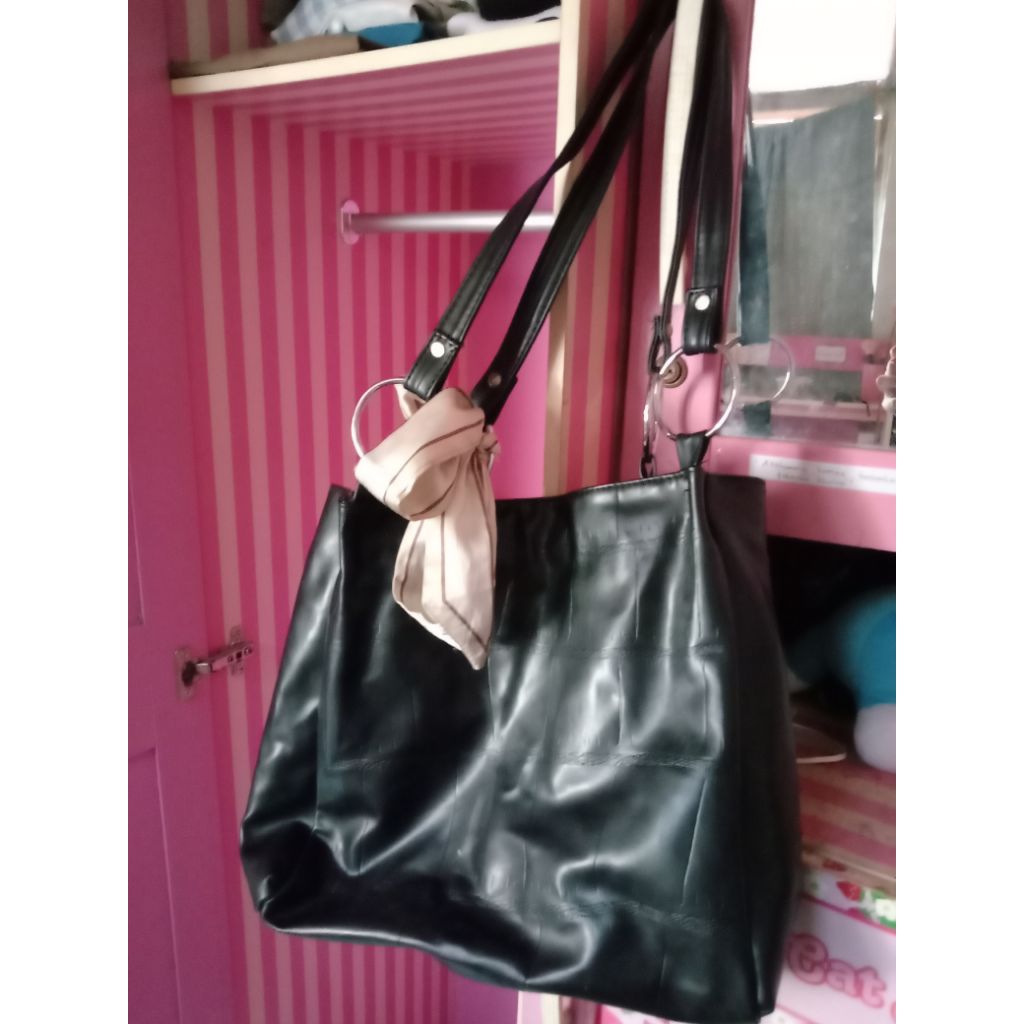 Preloved tas totebag hitam kulit