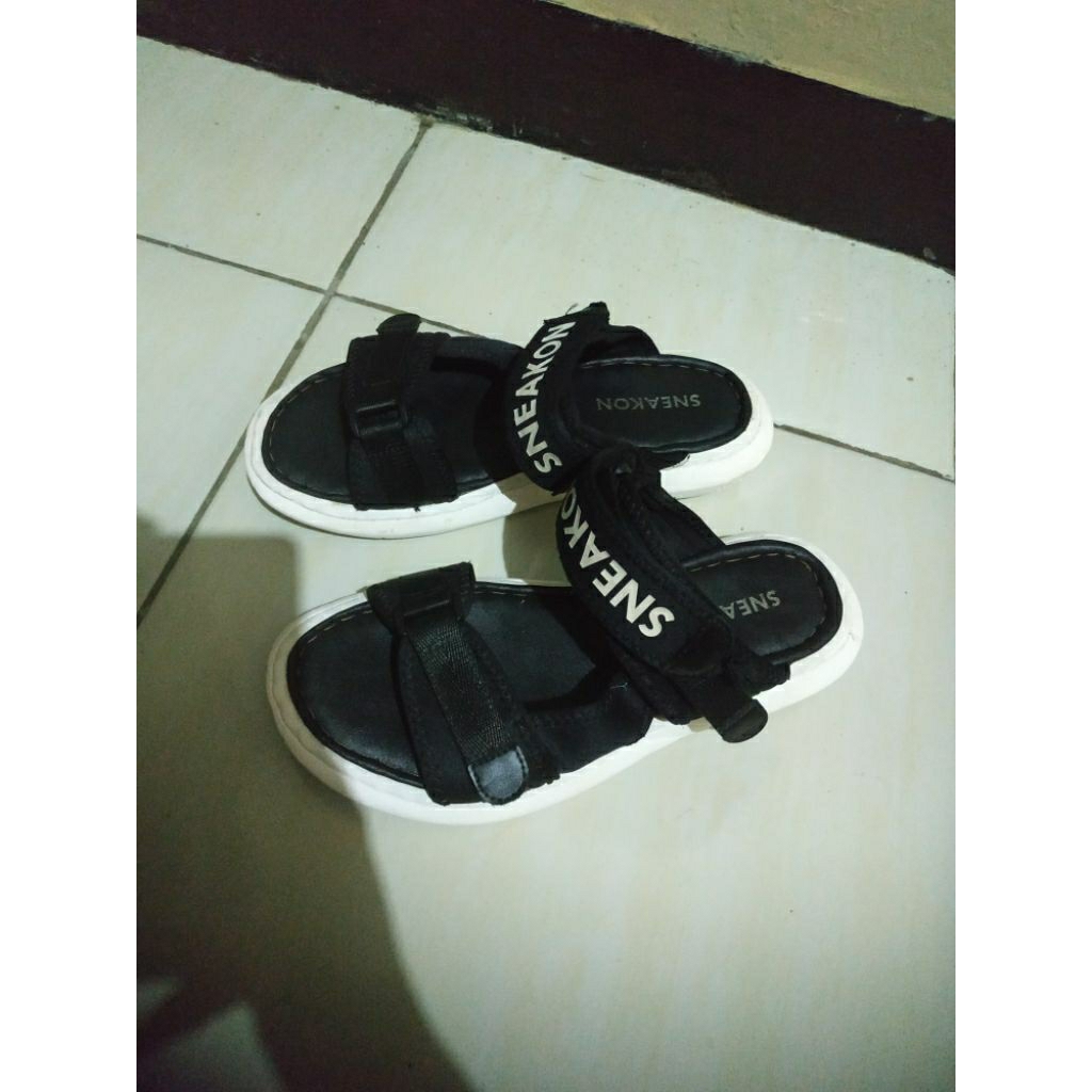 Preloved Sandal Sneakon