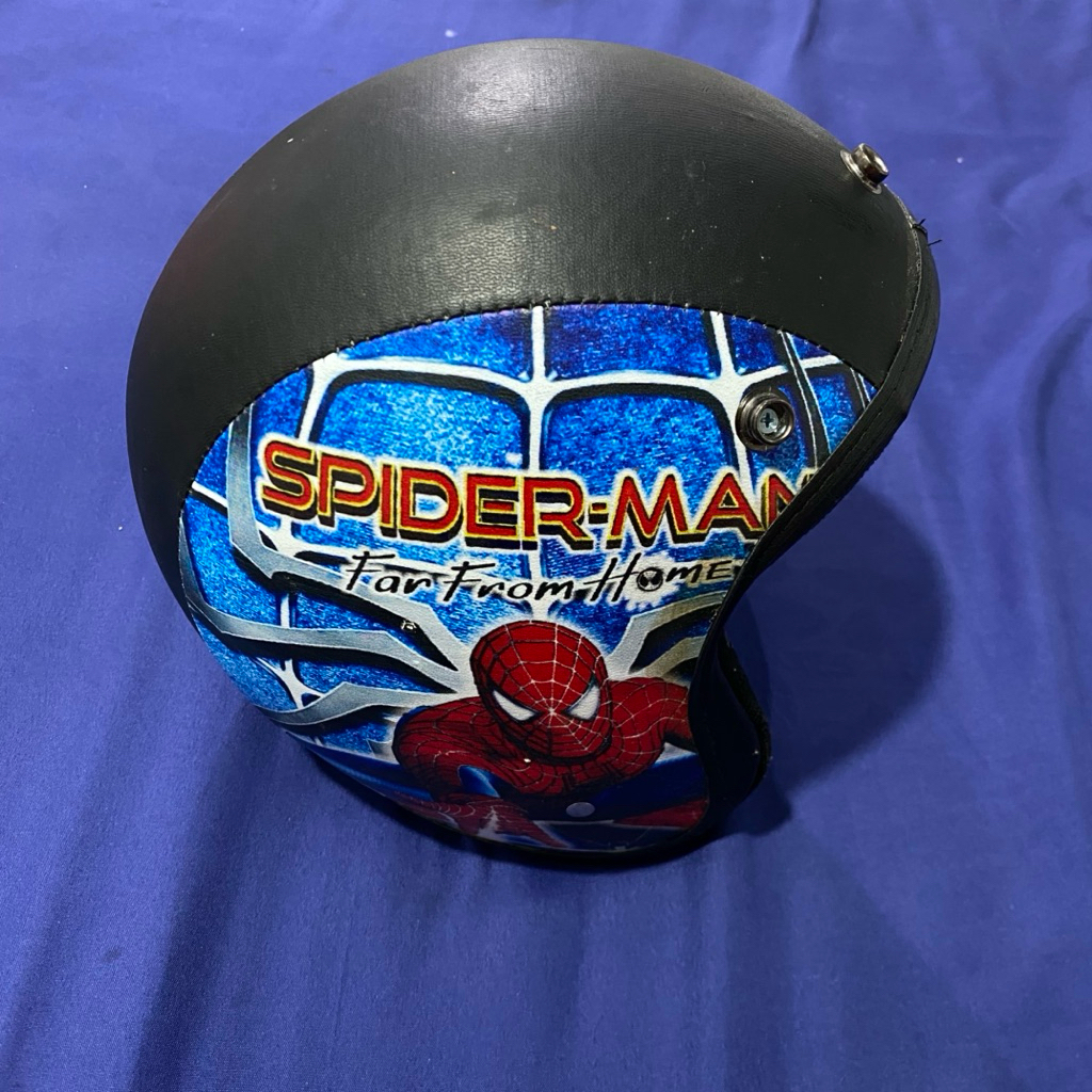 PRELOVED HELM ANAK LAKI-LAKI