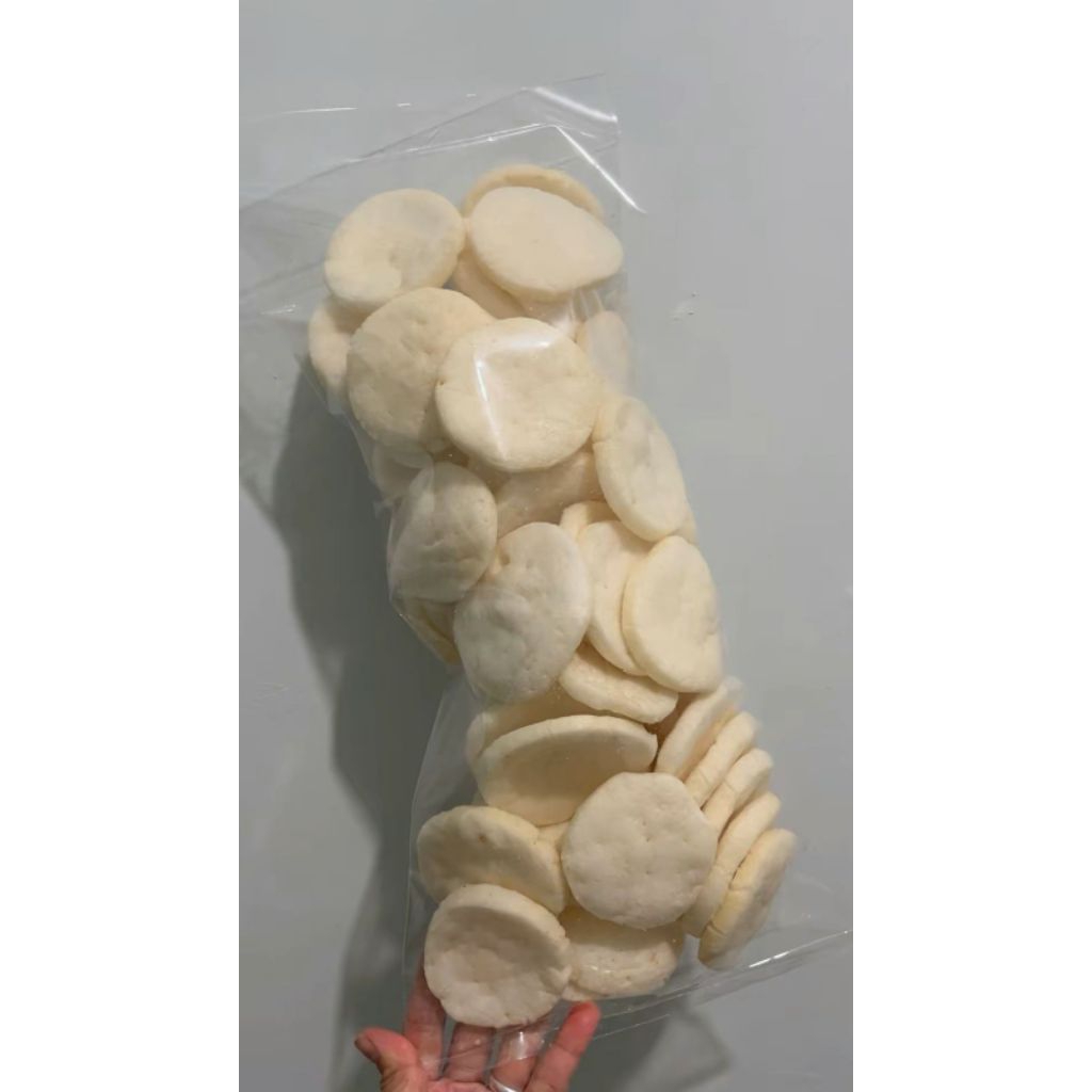 

Kerupuk kancing khas palembang