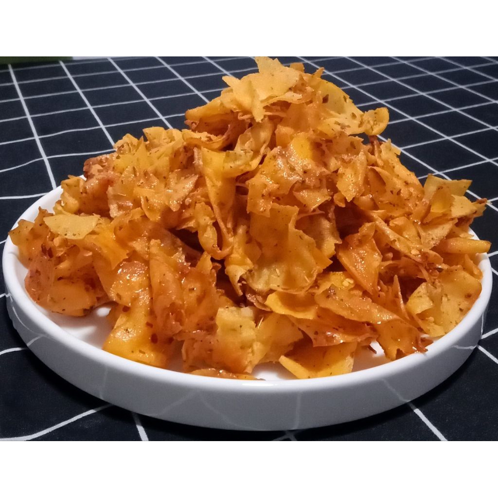 

kripik singkong kriwil pedas 250gr/kripik singkong viral/kripik murah