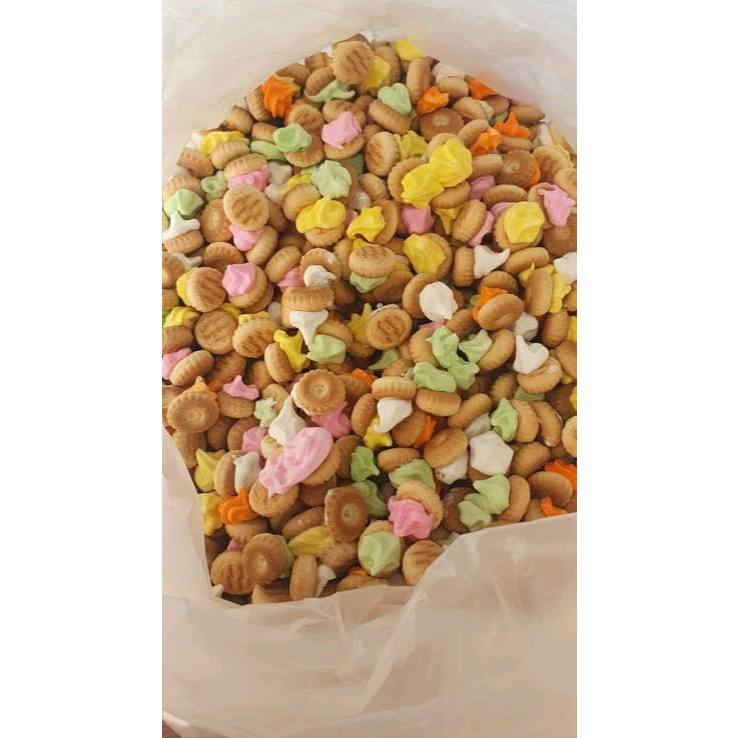 

Kue Gem Rose - 250grm+biskuit kancing/kue kembang gula/biskuit warna warni