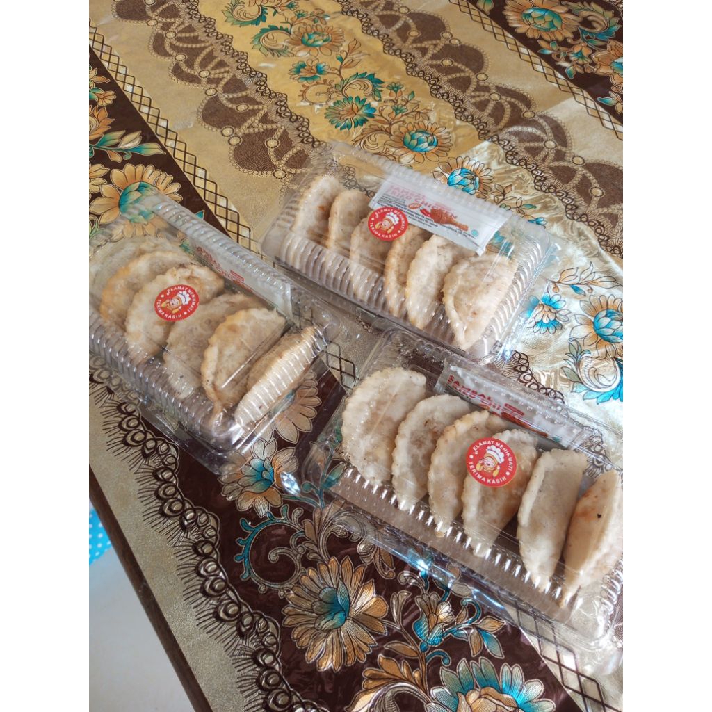 

cireng ayam suwir pedas frozen