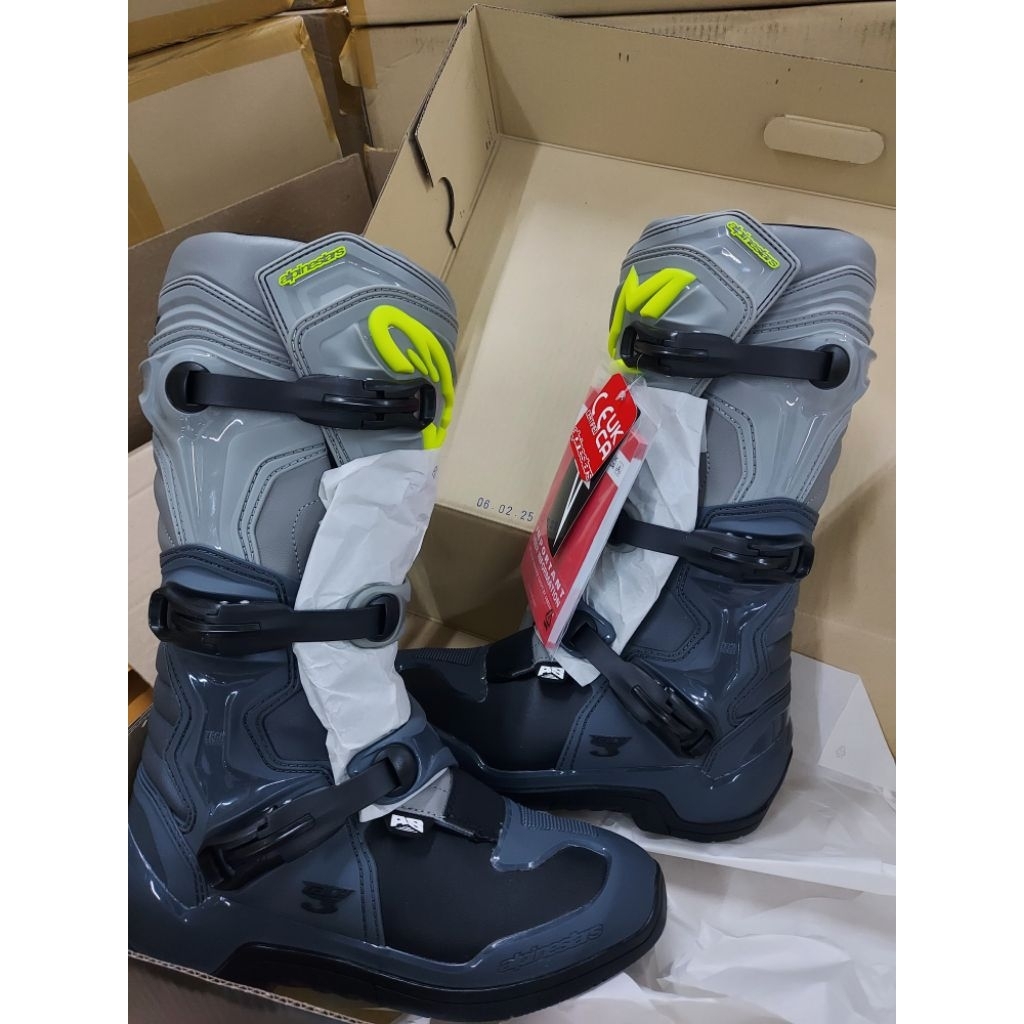 Sepatu Alpinestar Tech 3