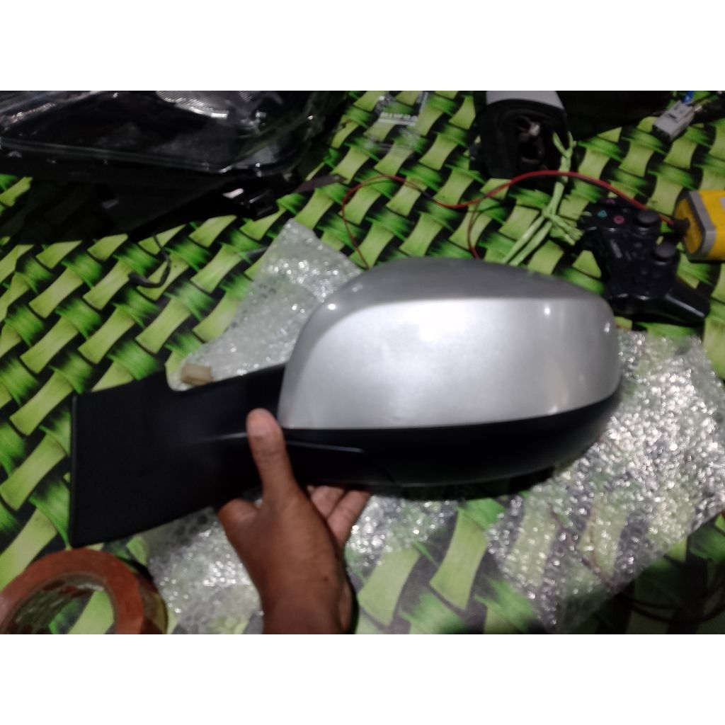 spion suzuki splash original