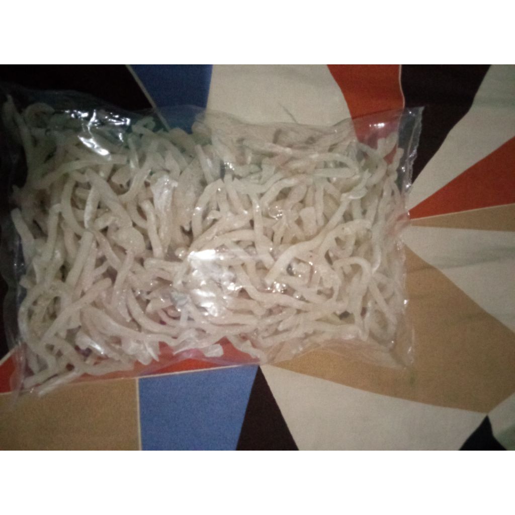 

Babangi kering ( kerupuk gurilem mentah) 500 gram