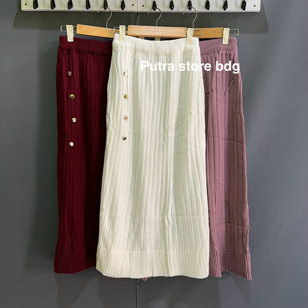 Alexa rok pendek rajut wanita motif kancing rok span rajut rok motif premium