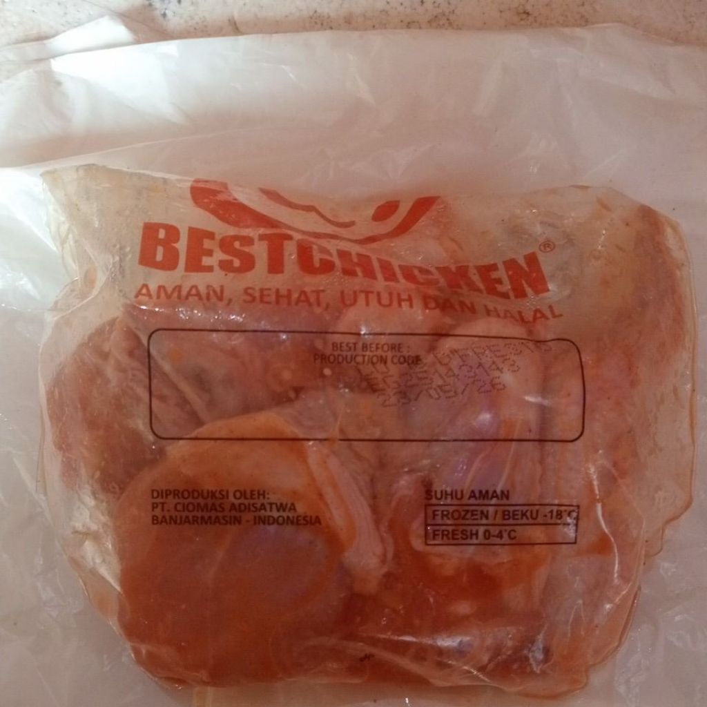 

Ayam Frozen 1 bungkus isi 4 paha bawah 2 sayap 2