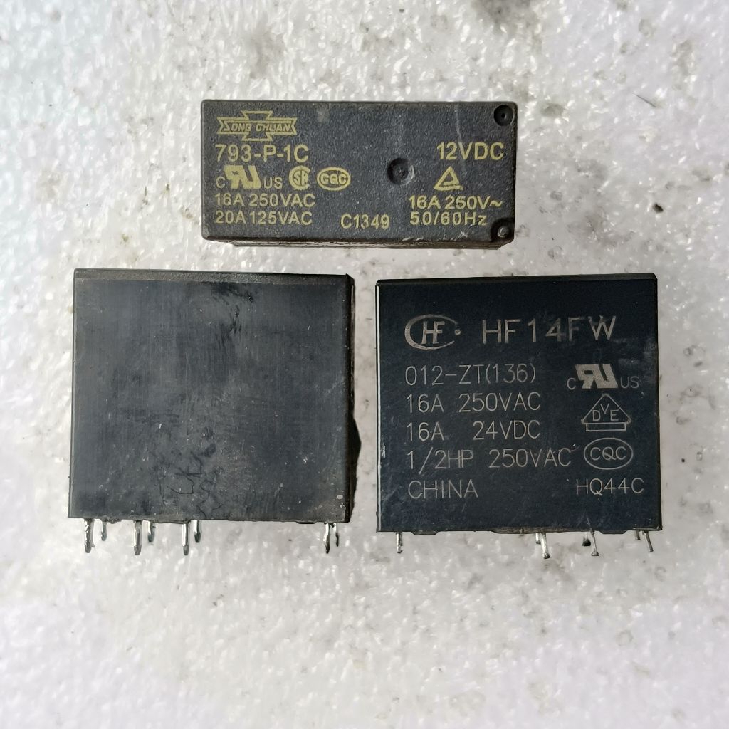 RELAY 12V 16A P.3cm T2,cm .pin 8