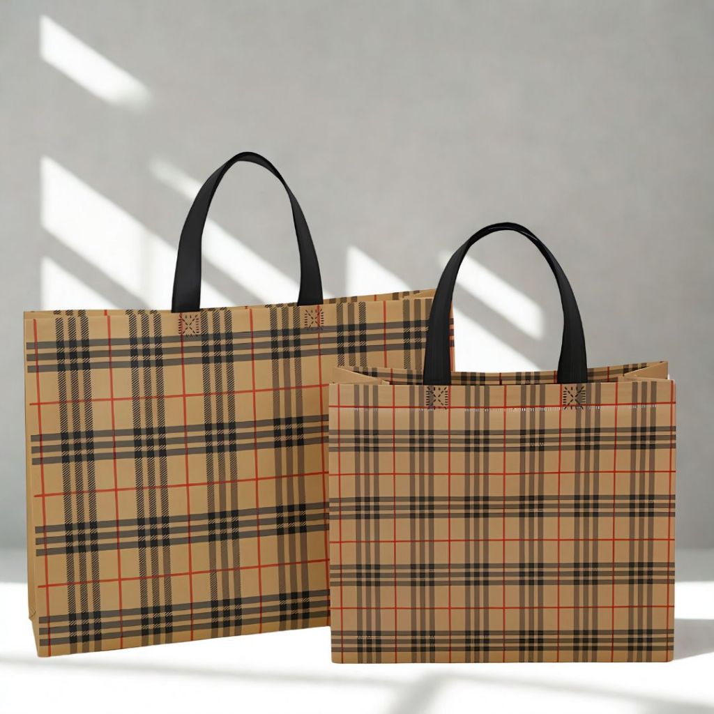 

Varian Kotak -kotak Beige-Tas Spunbond - Tas Belanja -Tas Souvenir-Tas Lipat - Tas Kado -Tas Hampers