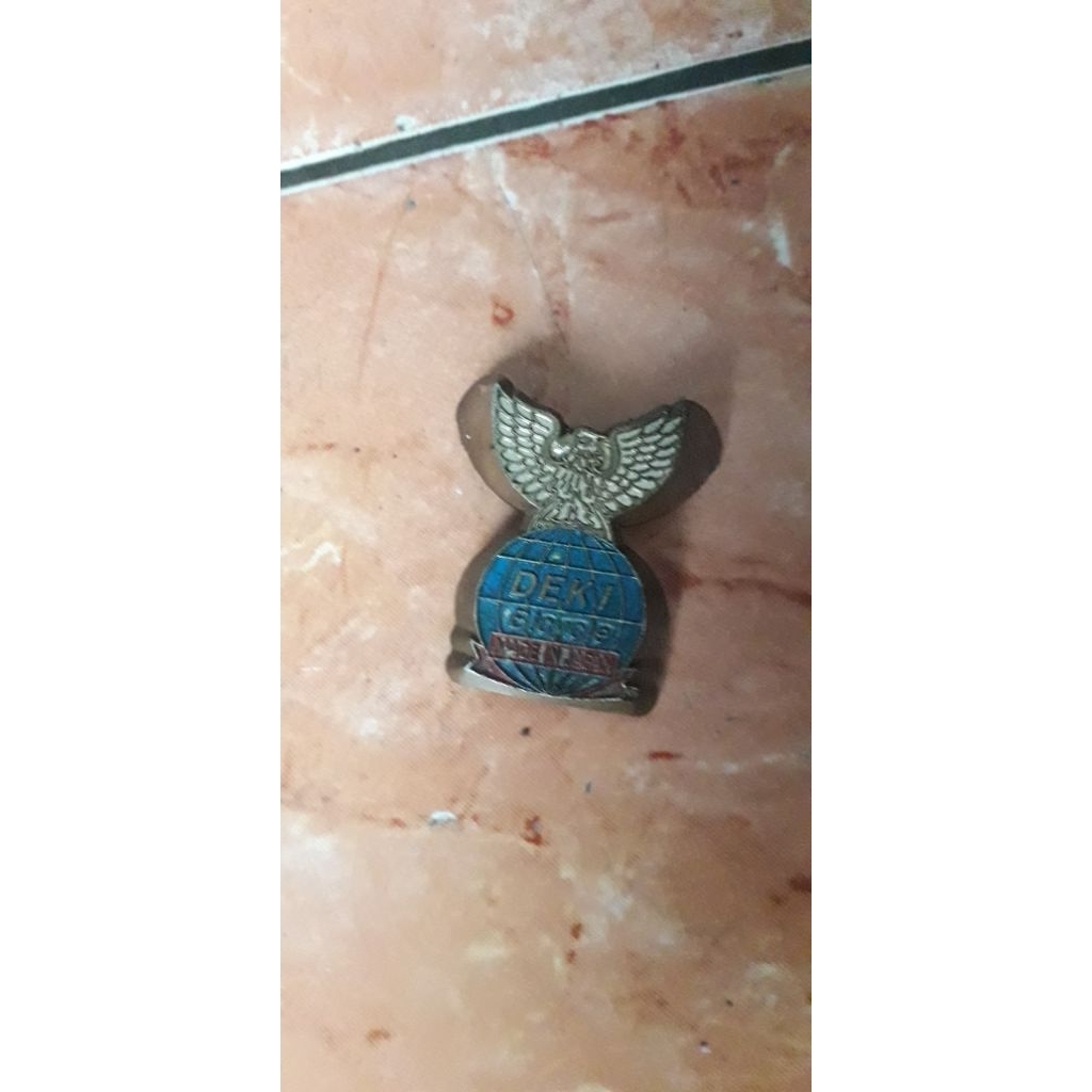 emblem sepeda minion deki japan