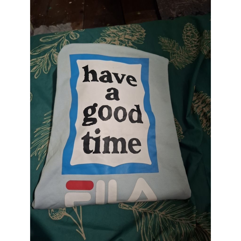Crewneck Have a Good Time X fila dan Carhatt pocket