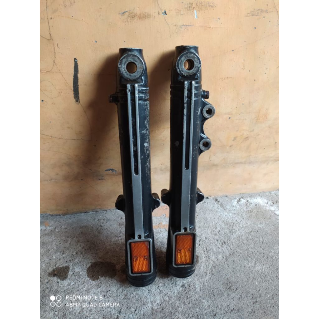 Bottom tabung shock depan Gl pro max original