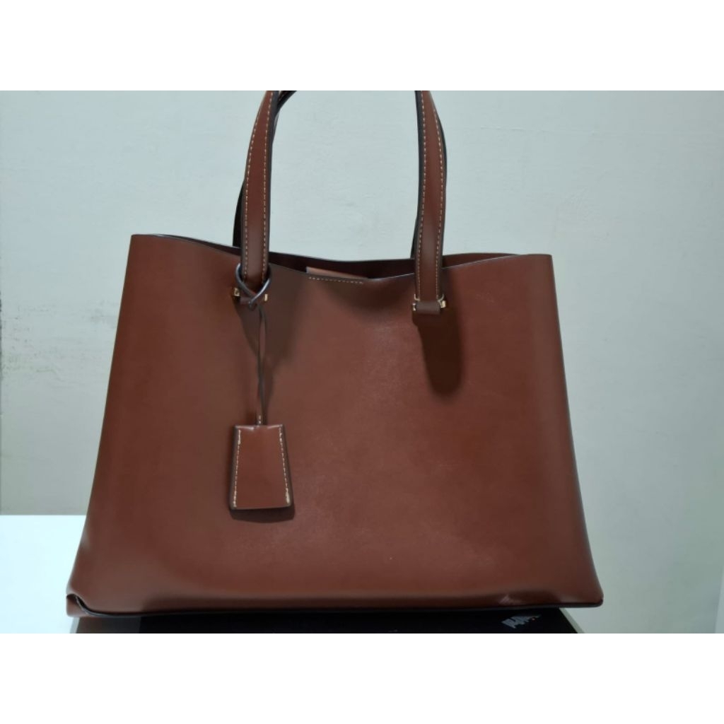 MANGO BAG LIKE NEW CONDITION