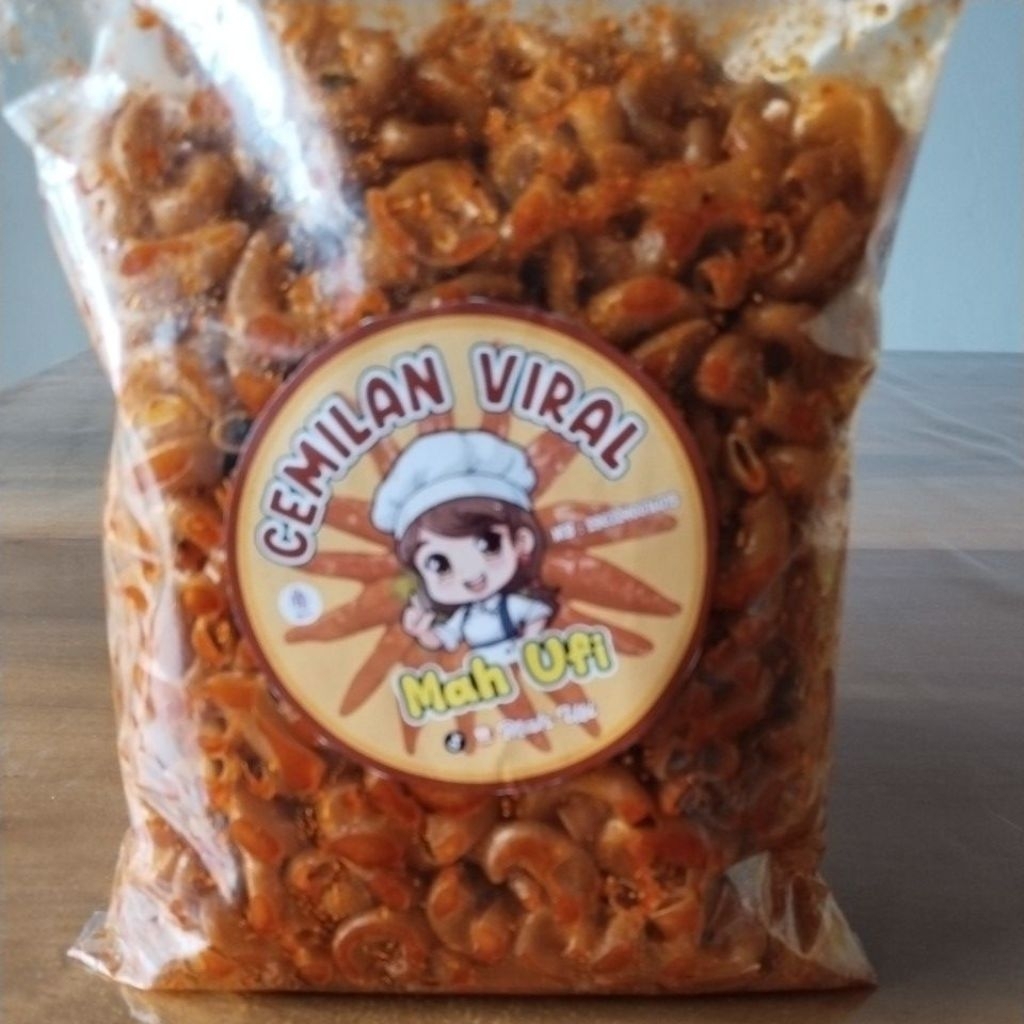 

Makaroni pedas daun jeruk, makaroni cikruh pedas mah ufi 500 gr, makaroni cikruh original mah ufi