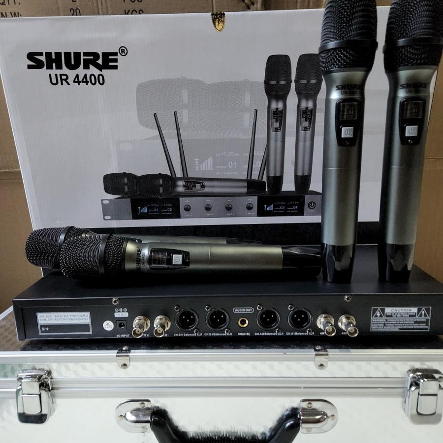 MIC WIRELESS SH UR4400 4HH/ UR 4400 4HH isi 4 Buah MICROPHONE PEGANG HAND HELD – FREE KOPER
