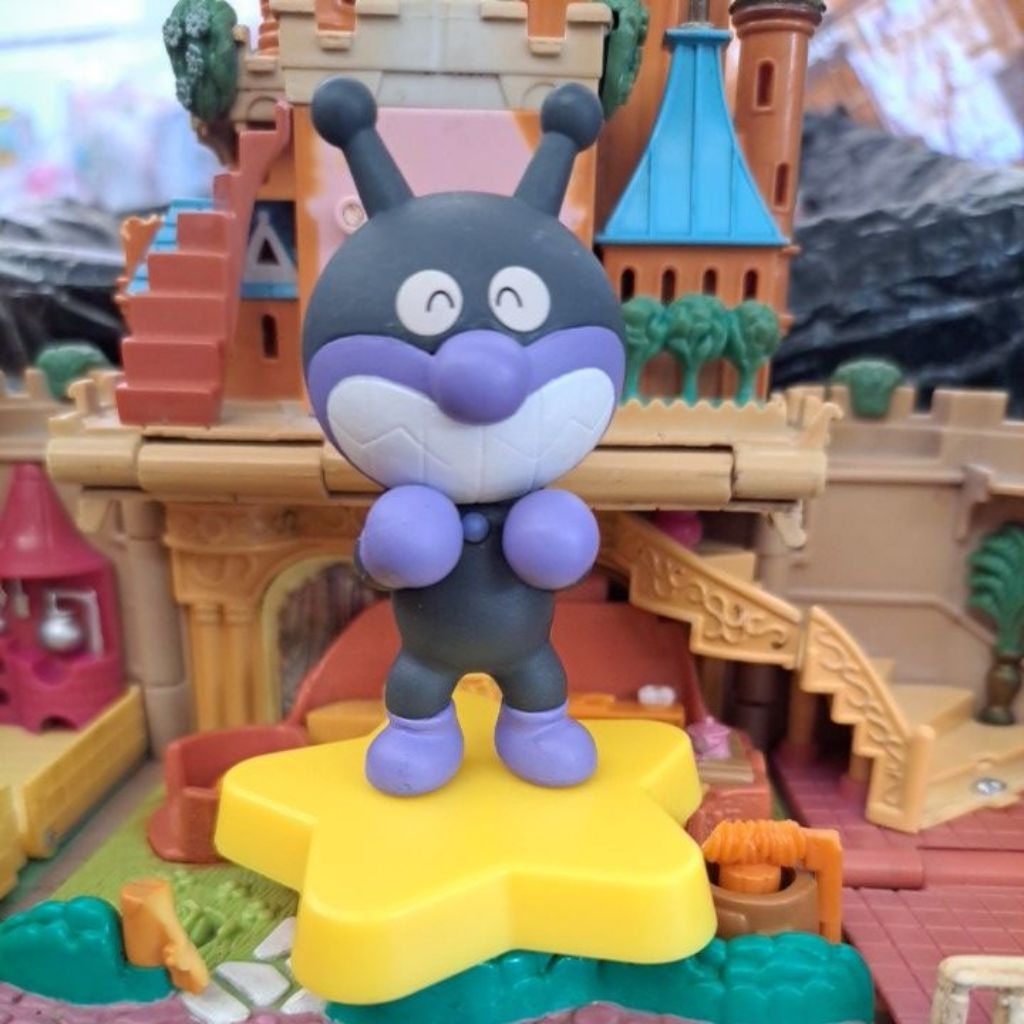 Anpanman Baikinman Figure