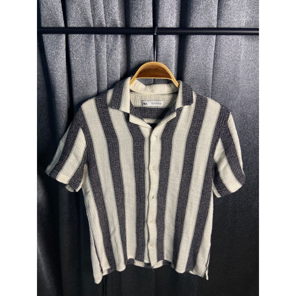 Kemeja ZARA Rajut Open Collar Second