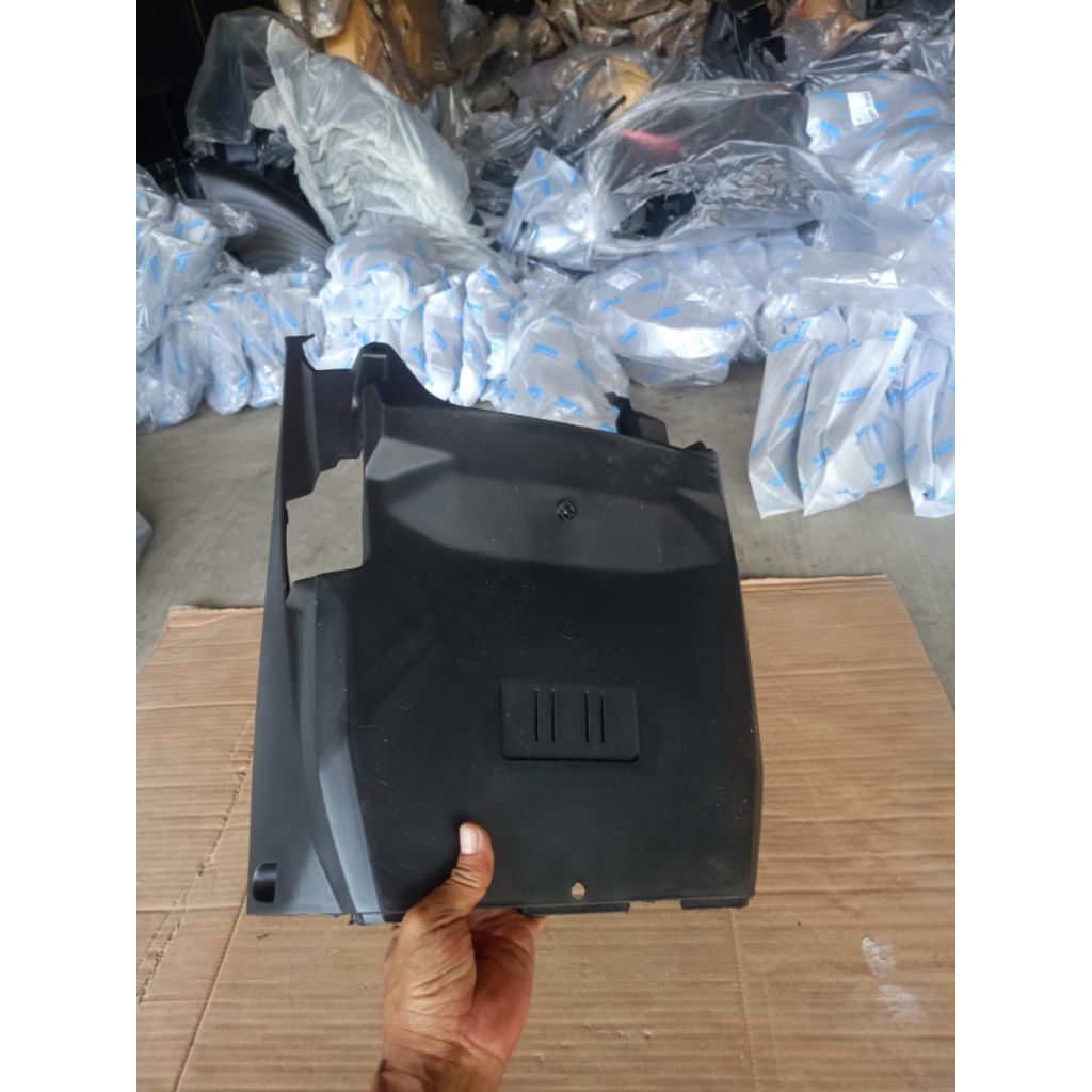DEK BAWAH ATAU LANTAI BAWAH/DEK BAWAH VARIO 150/125 LED OLD 2014-2016