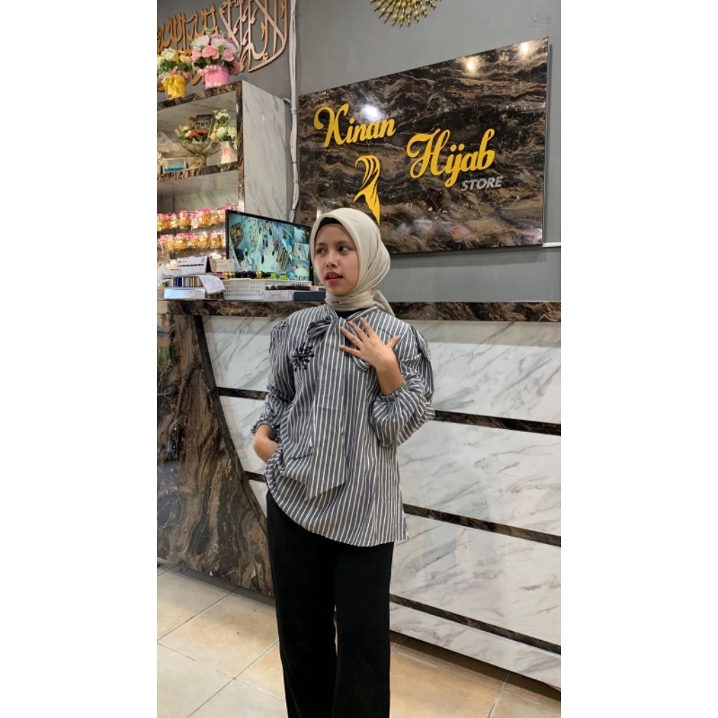 Blouse SS by Shellasaukia