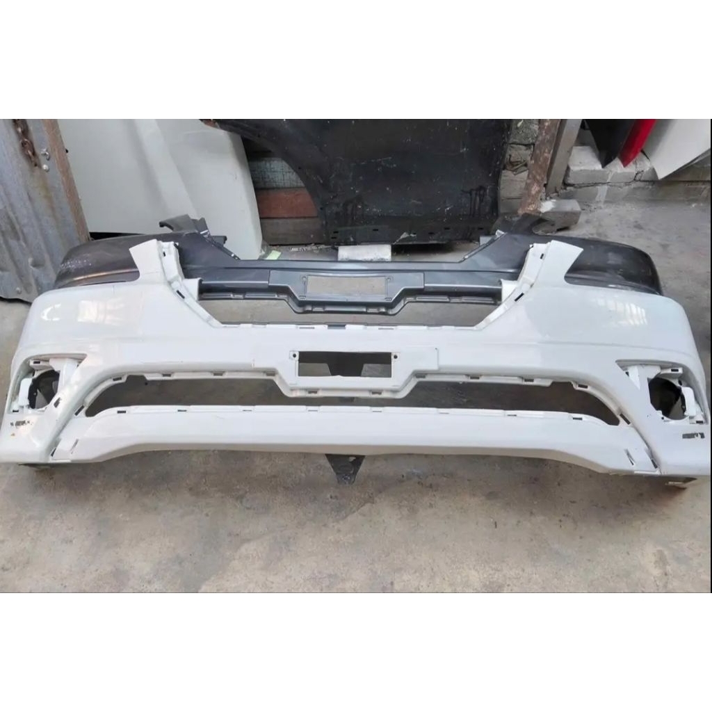 Bumper bemper depan mobil Innova barong 2014 2015 Original