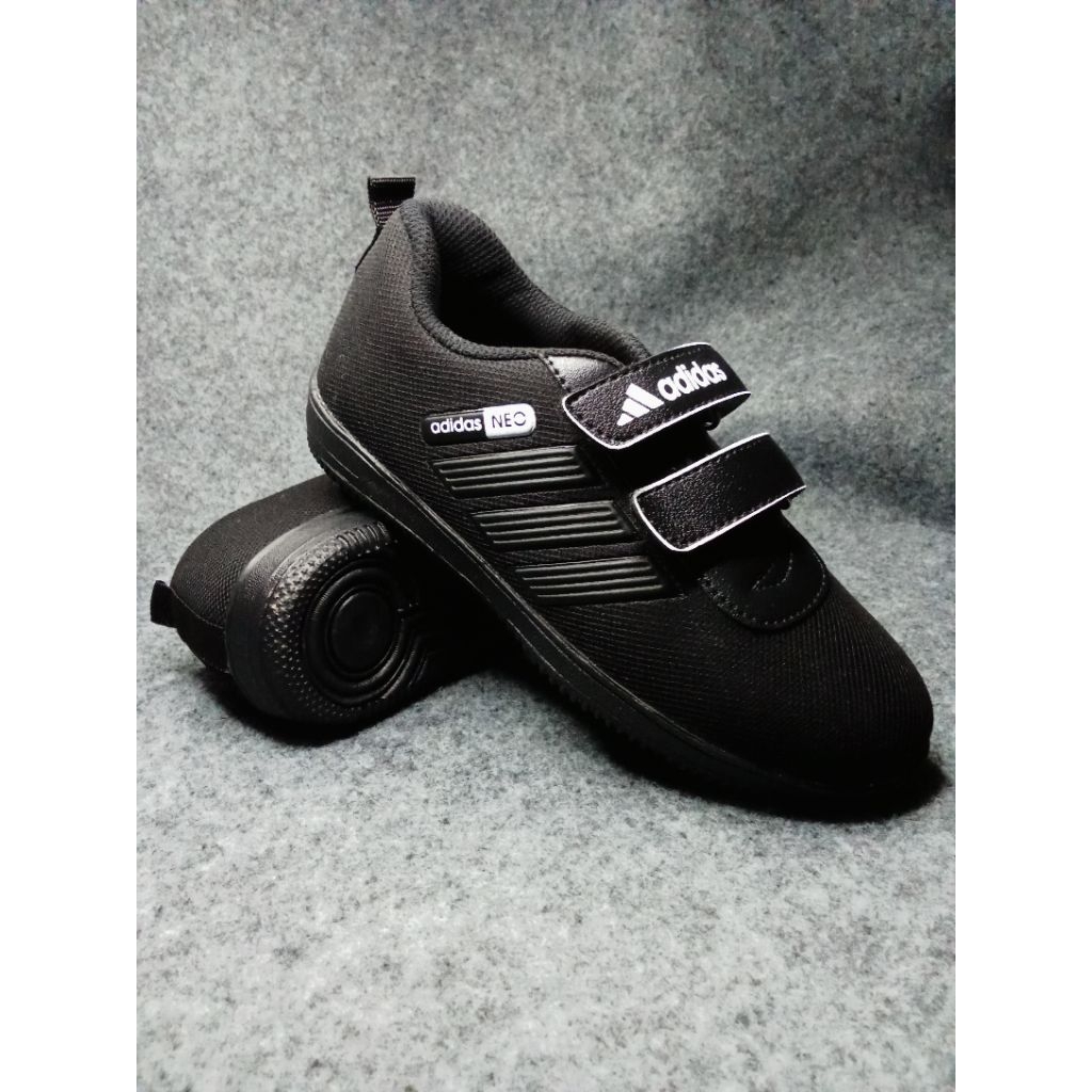 Sepatu anak laki2 perempuan tk sd smp Sepatu snaeaker casual hitam