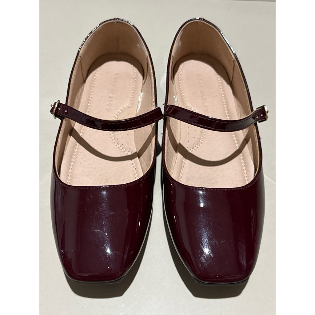 sepatu blow burgundy