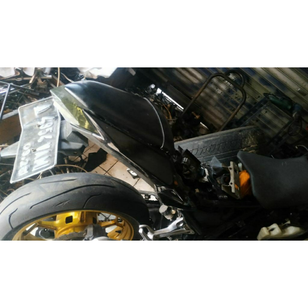 body belakang kiri ninja 250 fi
