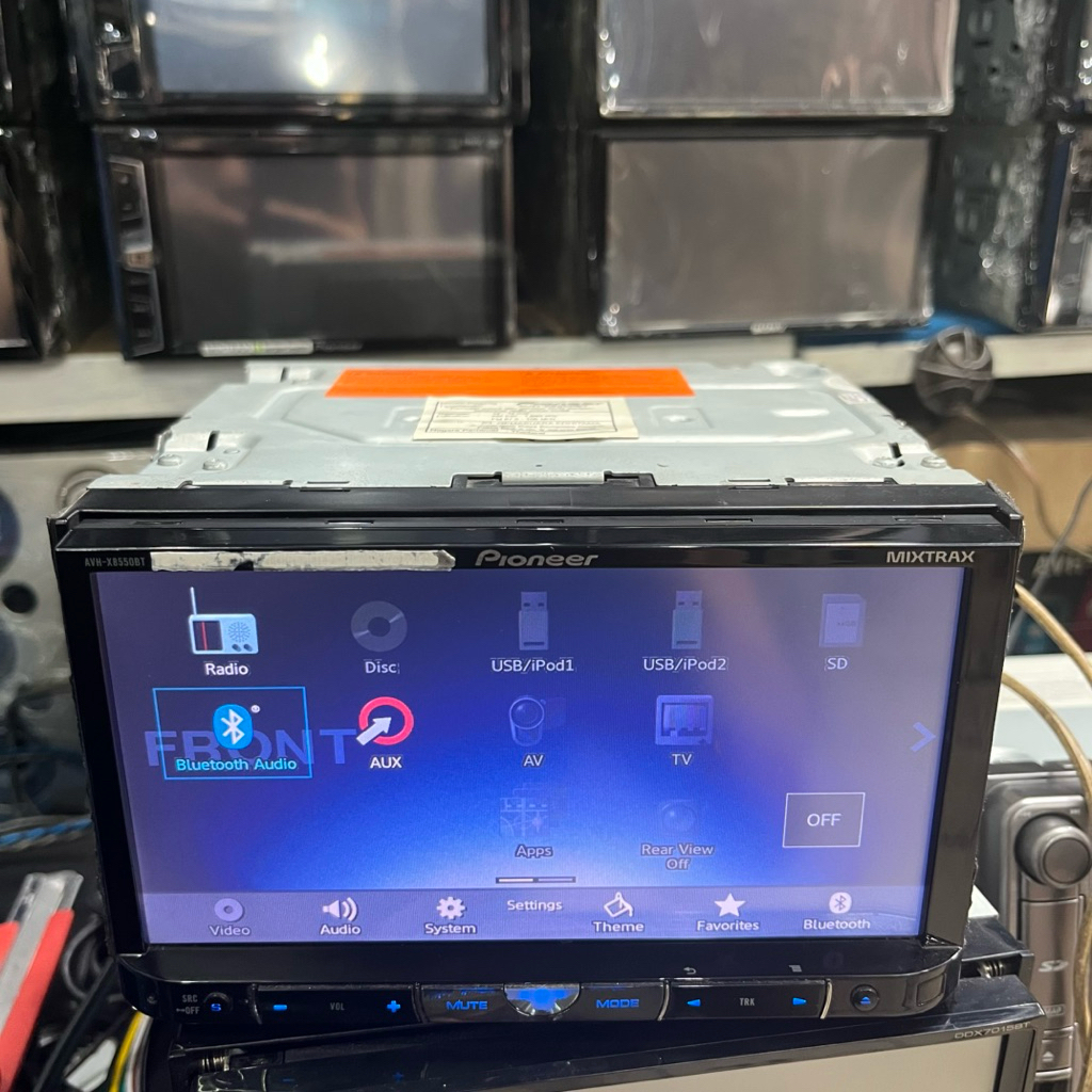 Head unit Pioneer AVH X8550BT Good condition