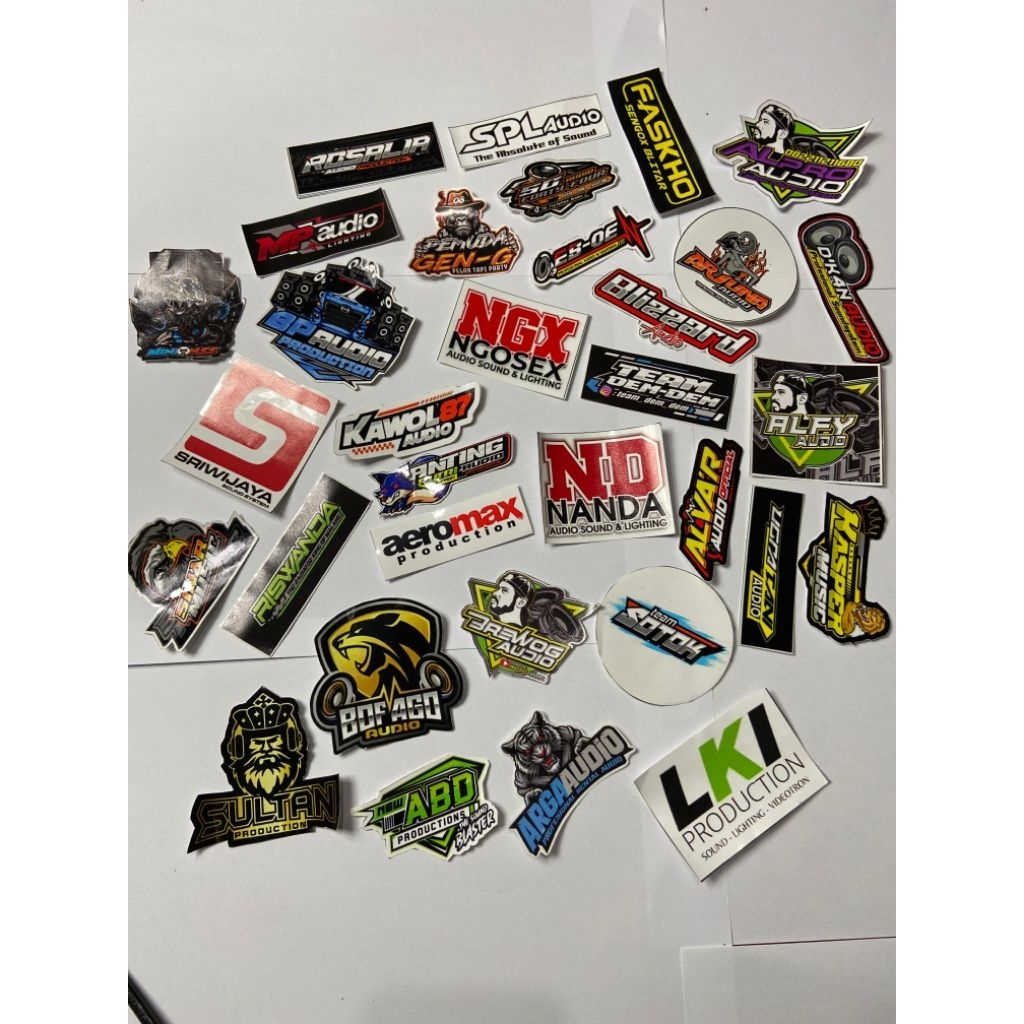 

Sticker sound system V 3 Sticker Horeg. rosalia,spl audio,faskho,al pro,mp audio,minions,bp audio,sg44,arjuna,dk4n,blizzard,sriwijaya,ngx,team sotok,team dem dem,alfaR,alfy,sultan,Abd,Lki,arga,riswanda,sinar,kasper,ugra,anting,aeromax,Es-oe,kawol