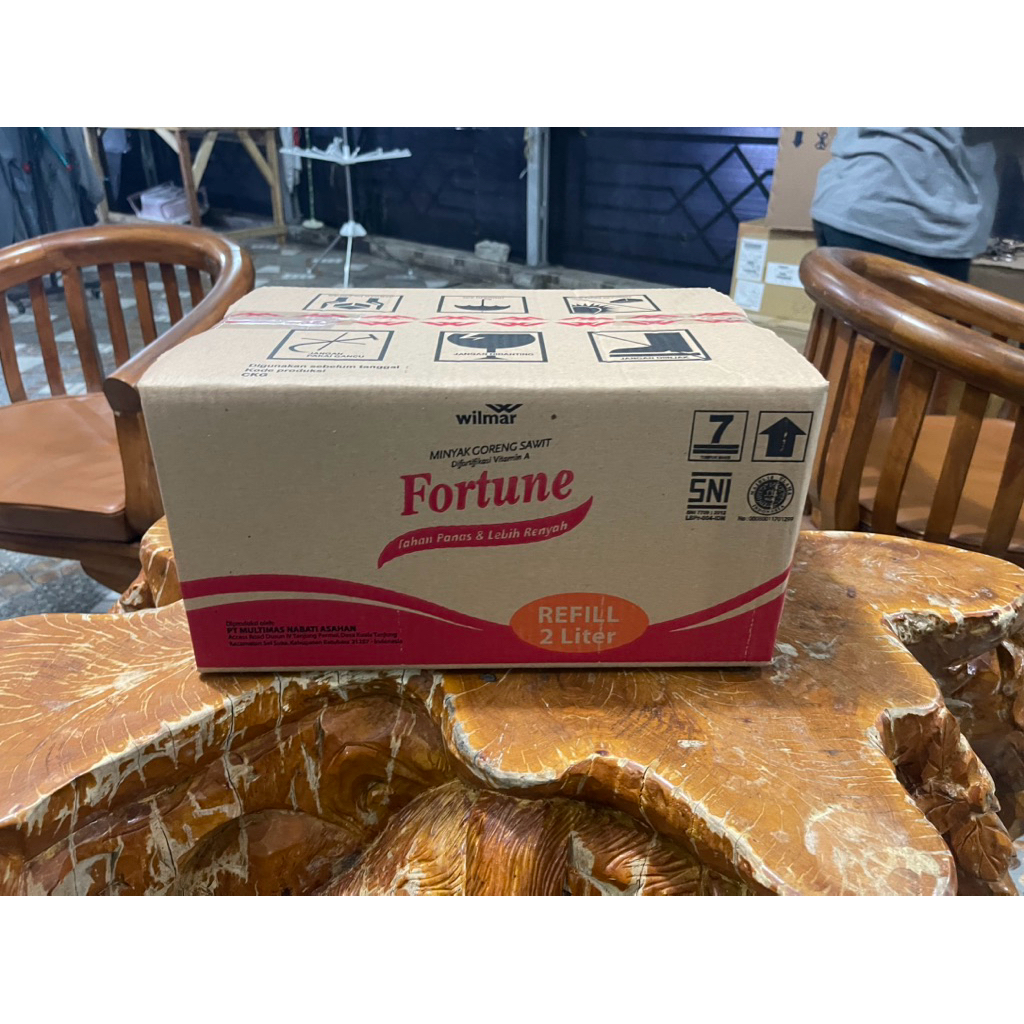 

Kardus 37 cm x 26 cm x 18 cm (500) Bekas Fortune 6 x 2 L Double Wall