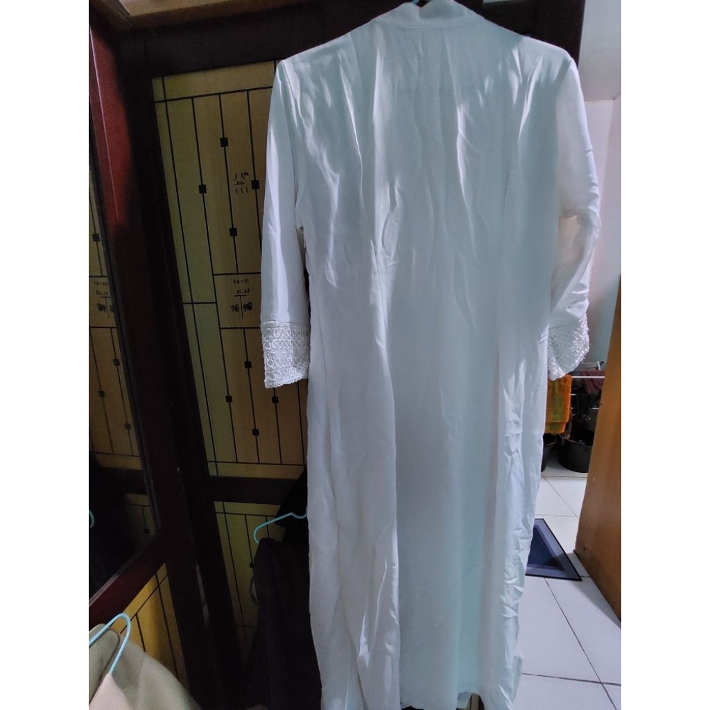 gamis putih size M kecil