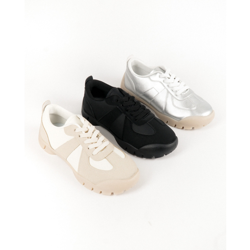 Blow Mino Sneakers Wanita WCBL 0002 - Hitam, Putih, Perak