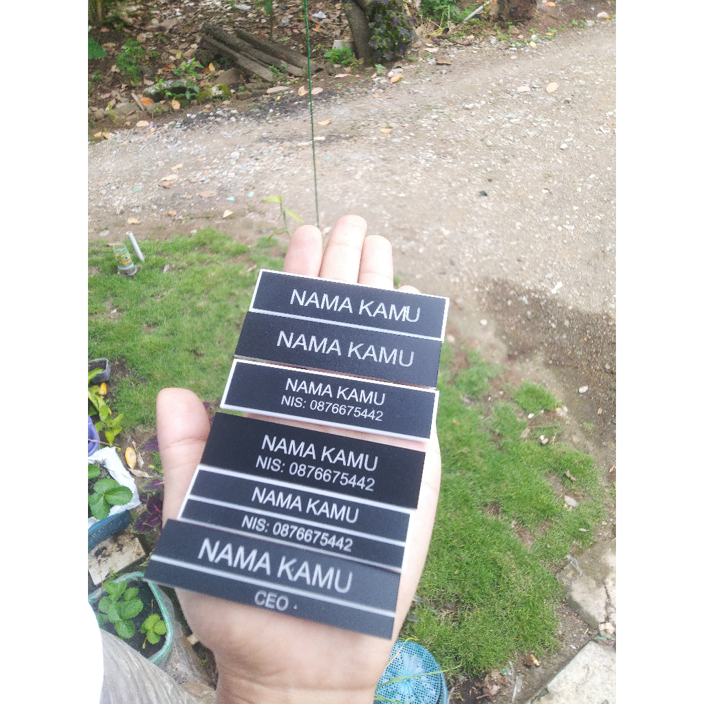 

nametag akrilik grafir warna hitam doff/name tag pns/name tag siswa/name tag