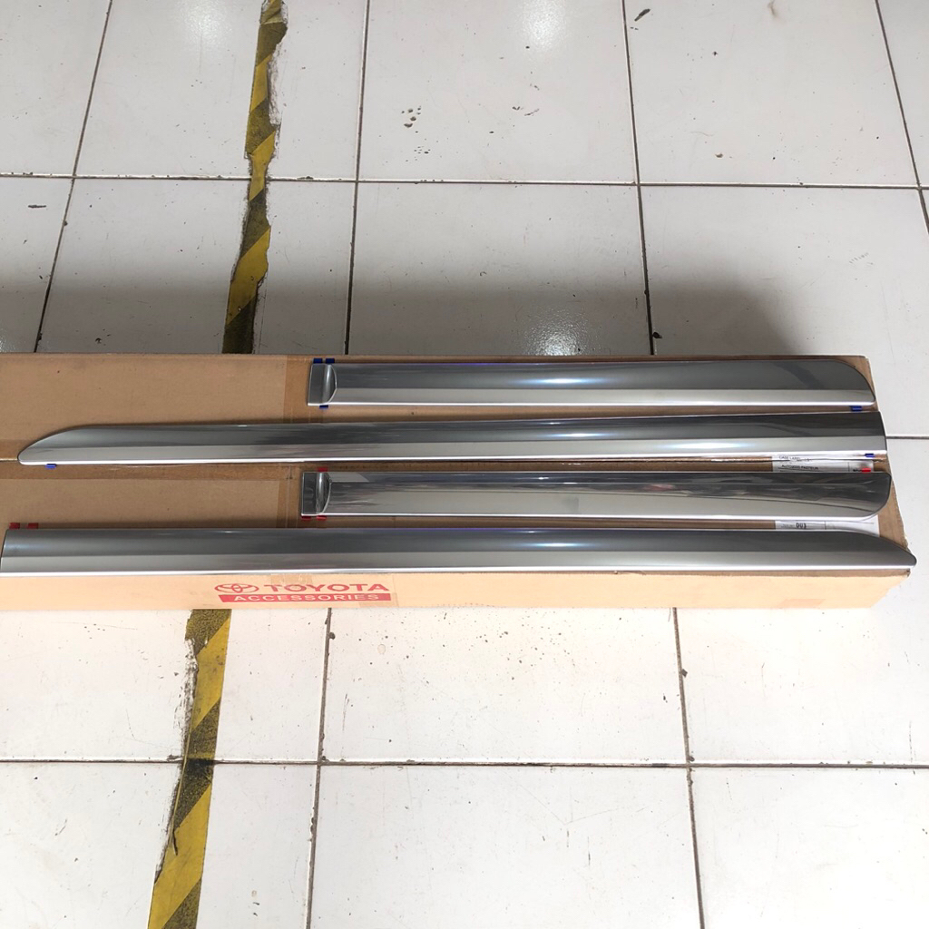1 SET LIST BODY INNOVA REBORN / SIDE BODY MOULDING INNOVA REBORN 17001-TA591