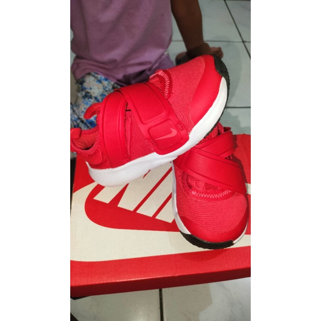 Preloved Nike flex advance (Toddler)